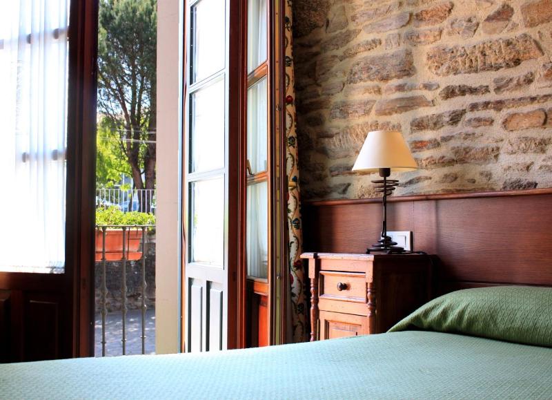 Double or Twin Room image 2