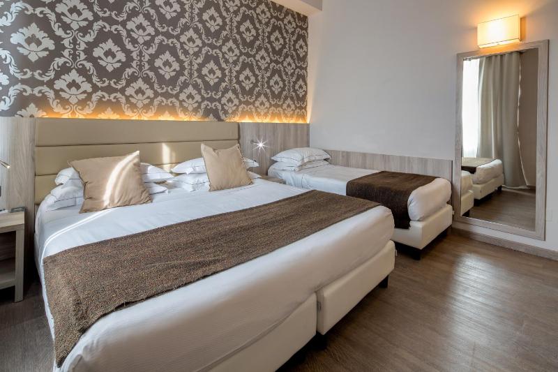 Triple Room image 3