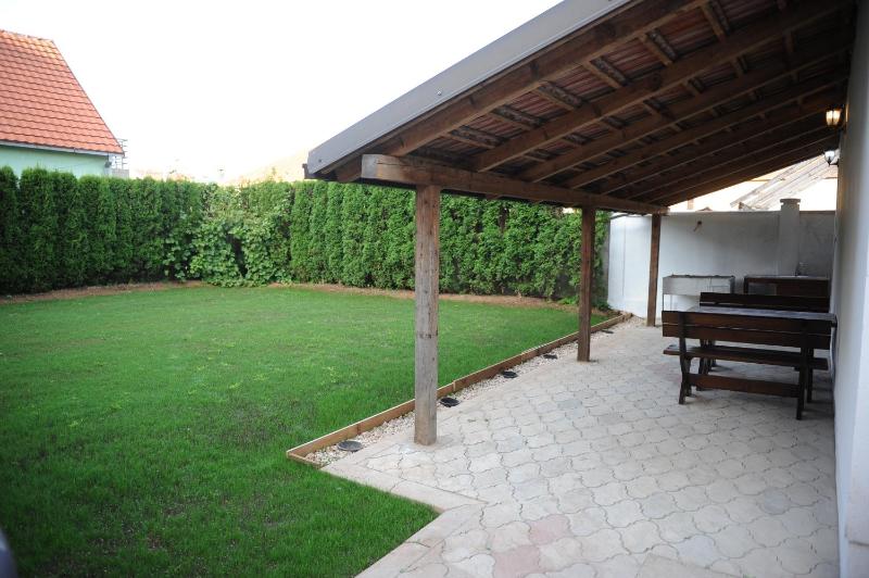 Apartment with Garden View image 3