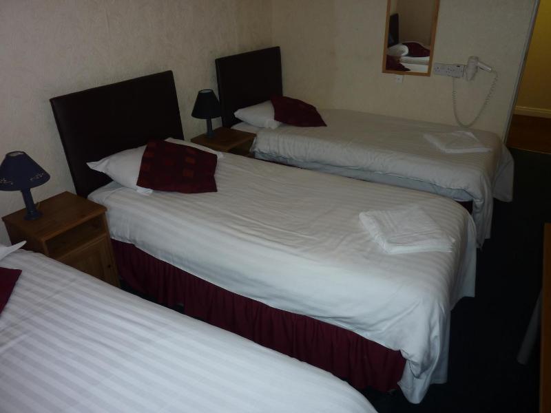 Triple Room image 3