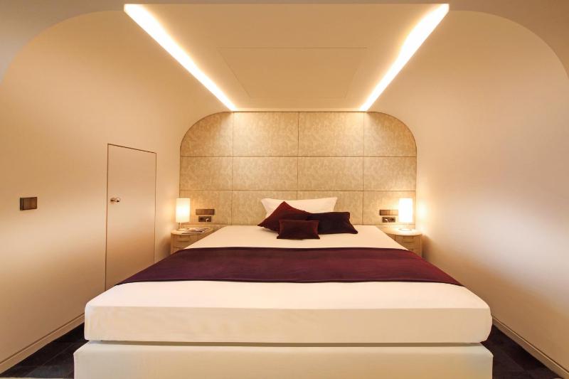 Smart Business Double Room image 2