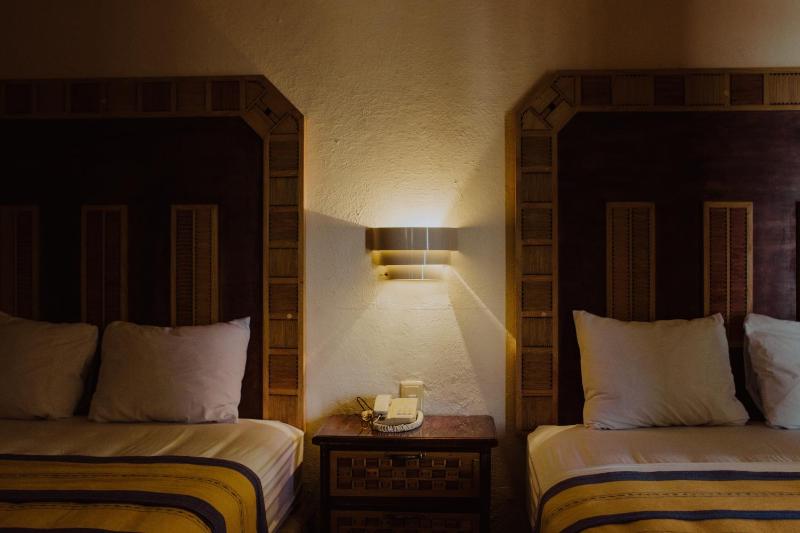 Hotel Ambassador - image 7