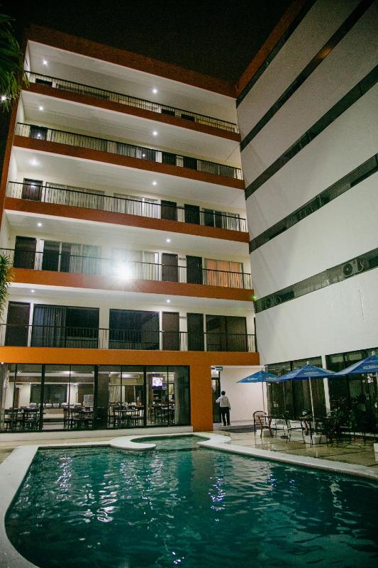 Hotel Ambassador - image 13
