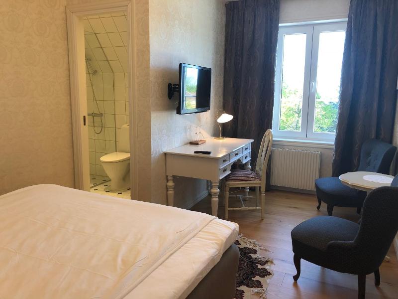 Double Room - Main Building image 3