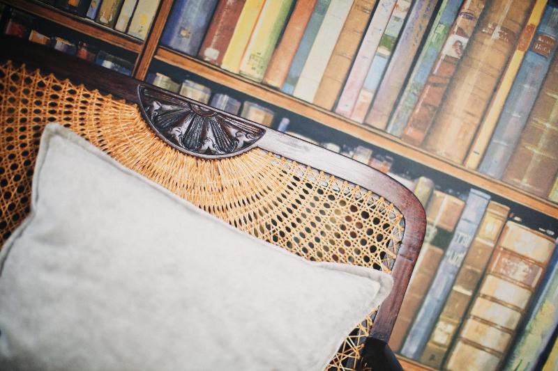 Double Room with Four Poster Bed - 1st Floor Front image 4
