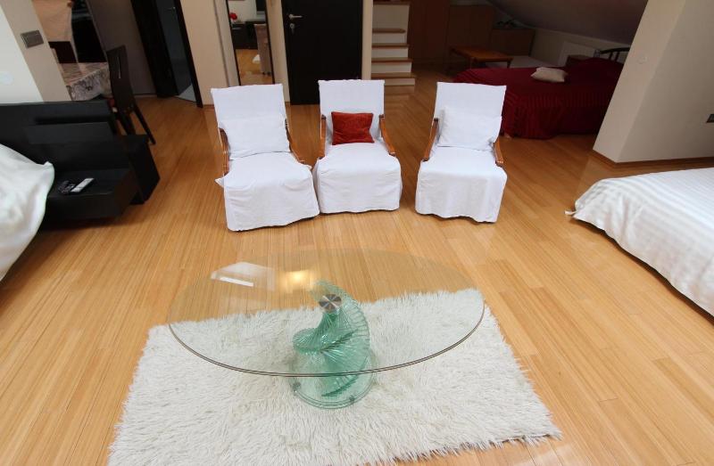 Comfort Studio image 4