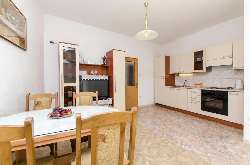 Apartment Rosa - image 13