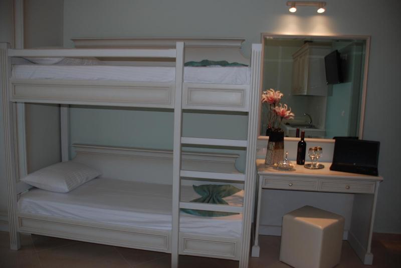 Deluxe Suite image 4