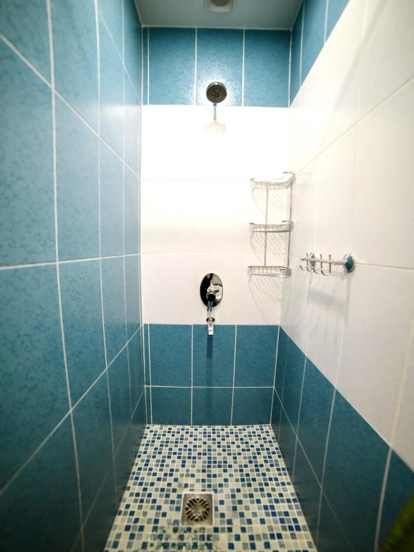 Standard Triple Room image 2