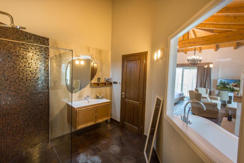 Deluxe Suite with Sea View - Villanova image 1