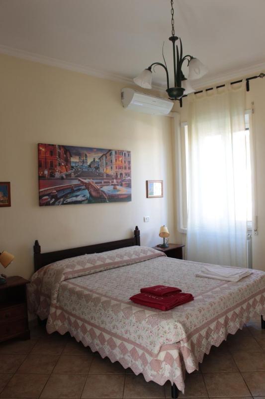 Deluxe Quadruple Room image 3