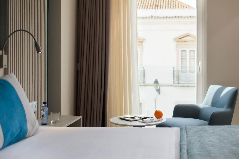 Premium Double or Twin Room image 2