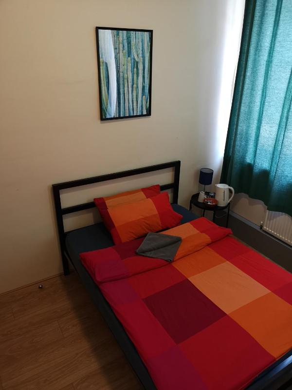 Double Room with Private Bathroom image 1