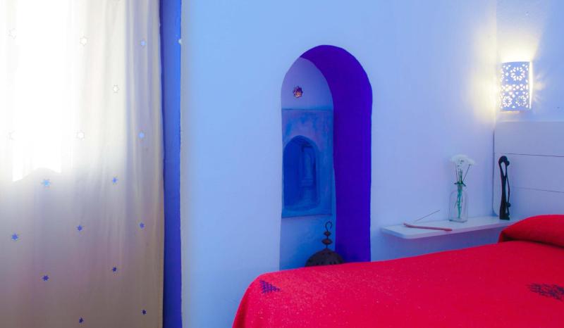 Standard Double Room image 2