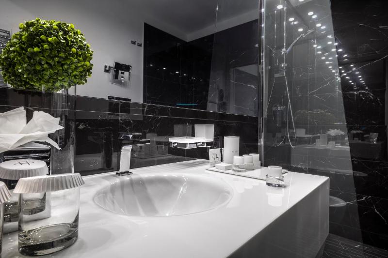 Superior Junior Suite - Arno View image 3