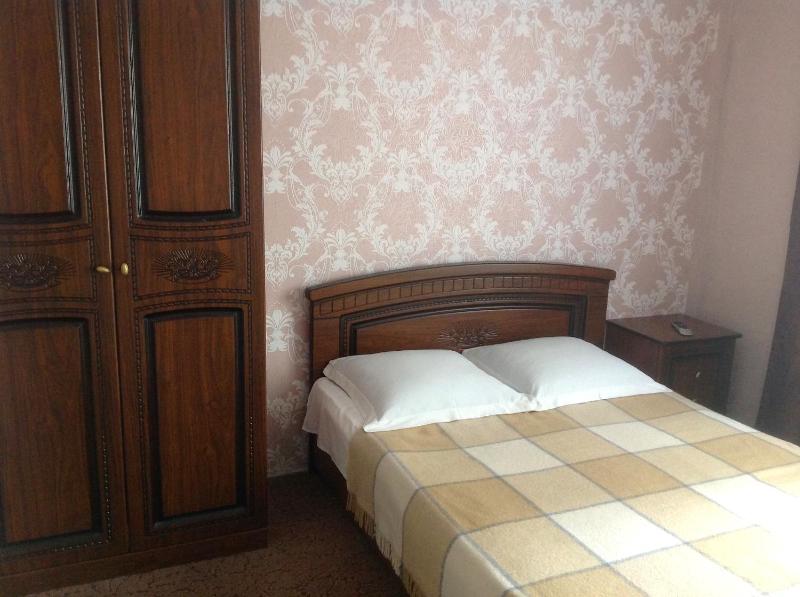 Comfort Quadruple Room image 1