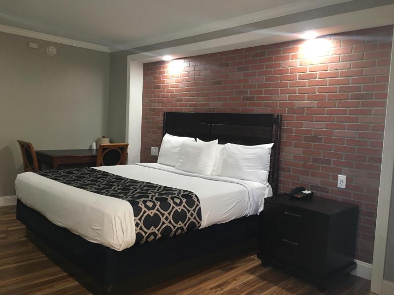 King Room image 1