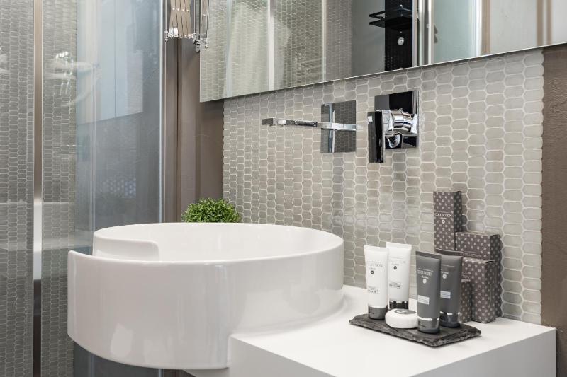 Superior Double Room image 3