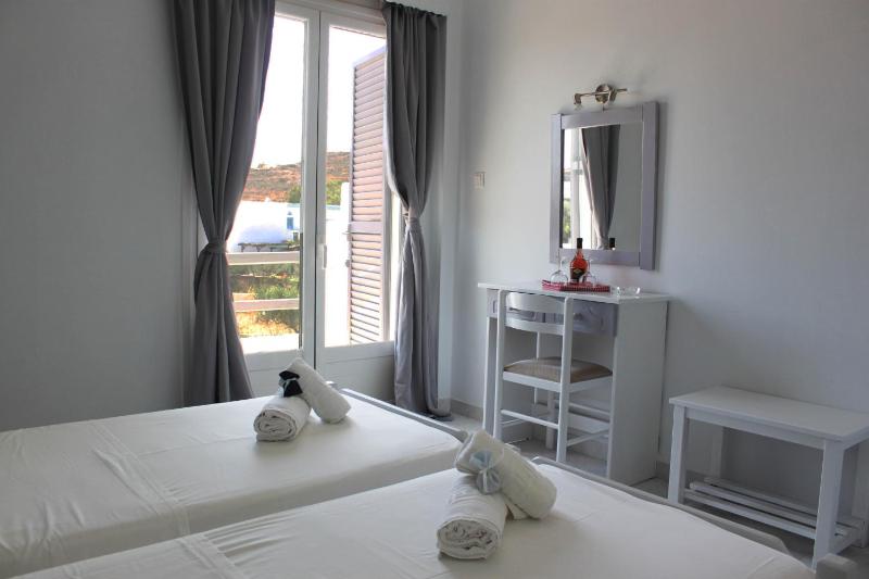 Standard Double or Twin Room with Balcony image 4