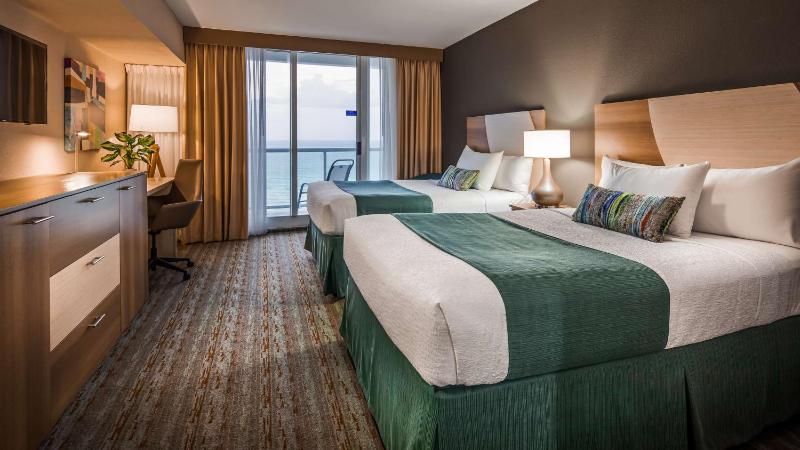 Double Room with Two Double Beds - Ocean Front  image 1