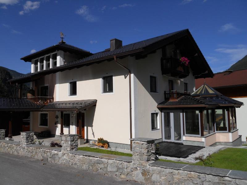 Two-Bedroom Apartment with Balcony image 3
