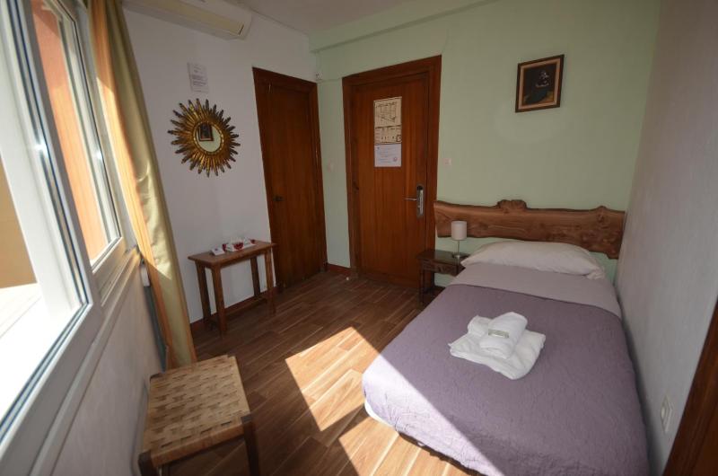 Hostal La Palmera - image 43
