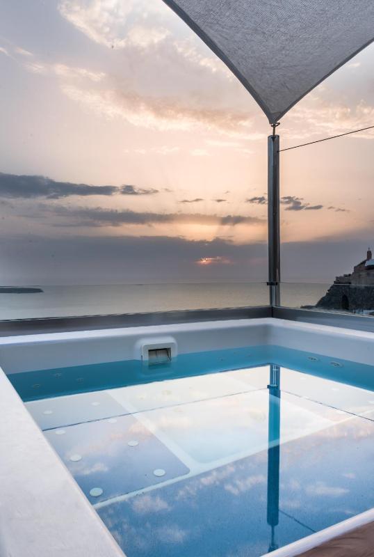 Hyperion Oia Suites - image 5