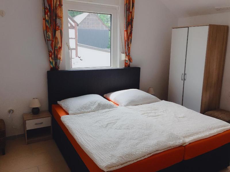 Double Room image 1
