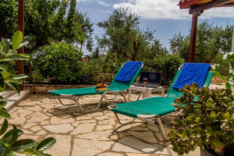Studio Apartment with Sea View (3 Adults) image 3