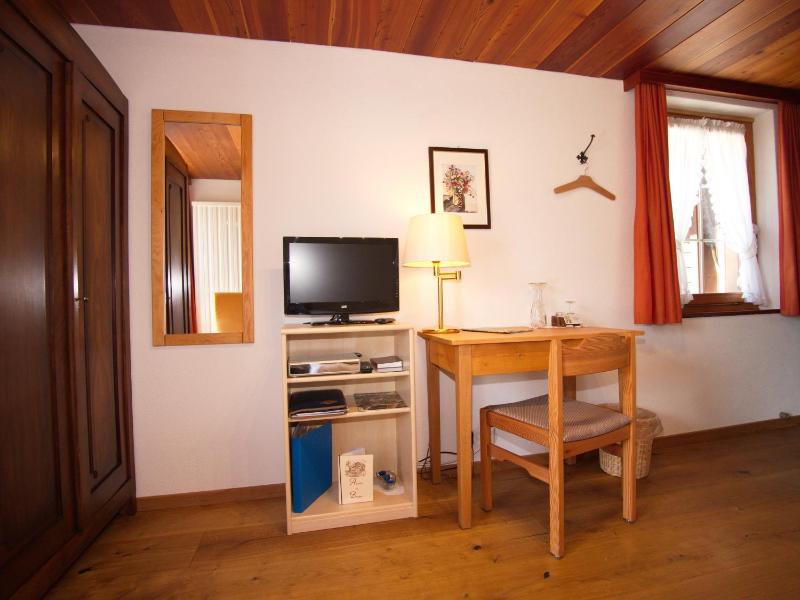 Single Room with Balcony image 3