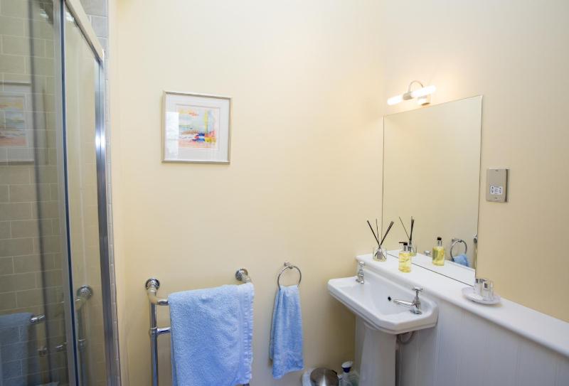 Superior Double or Twin Room with Garden View image 3