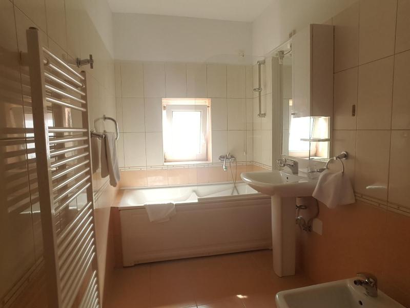 Triple Room image 2
