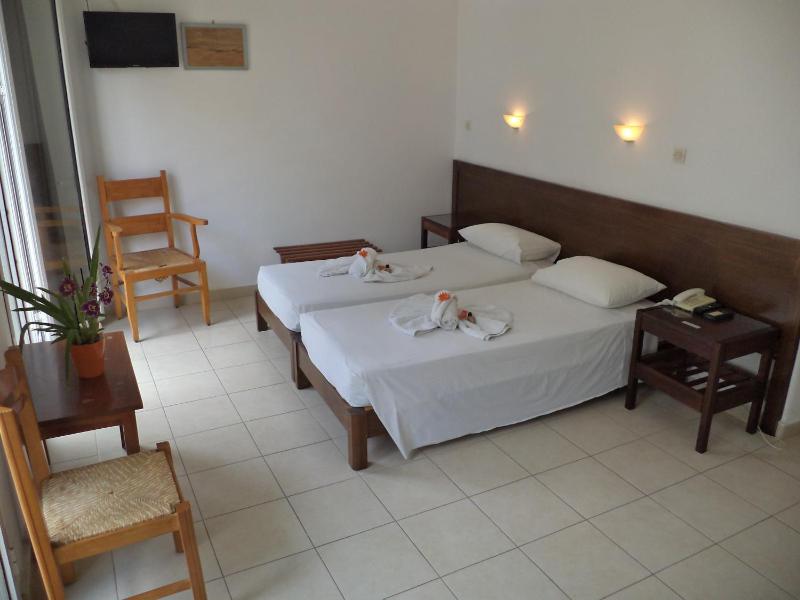 Triple Room image 2