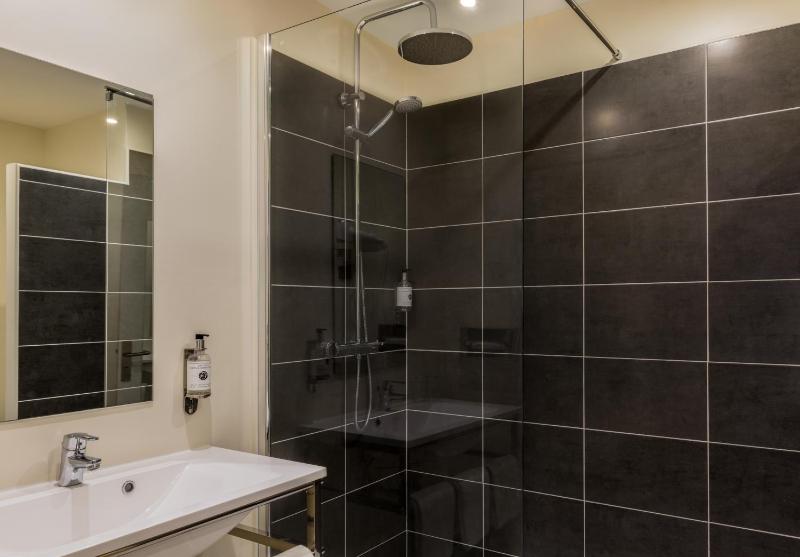 Triple Room image 2