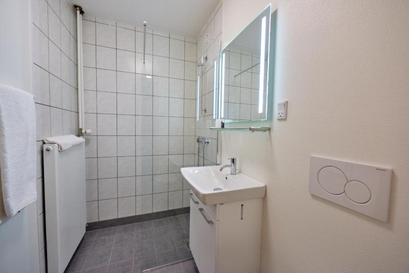 Standard Double Room image 3