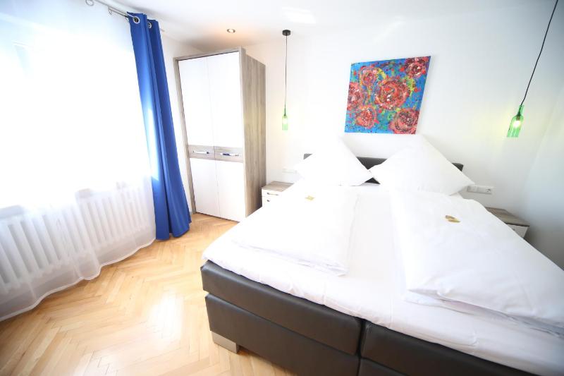 Double Room image 2
