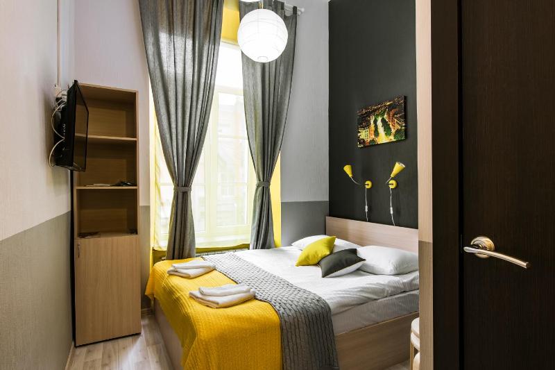 Standard Double or Twin Room image 3