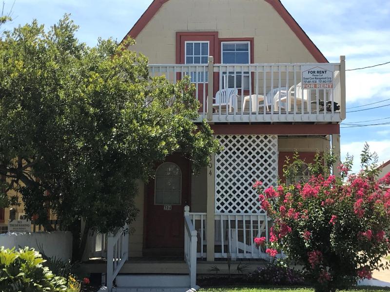 Angie's Guest Cottage - image 1
