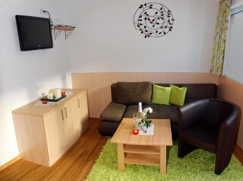 Double Room image 3