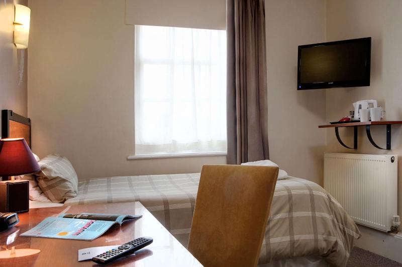 Standard Single Room image 1