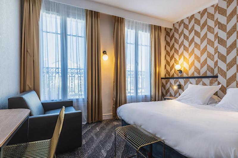 Family Room with One Double Bed and Sofa Bed - Non-Smoking image 2