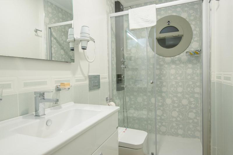 Cumbali Suite image 3