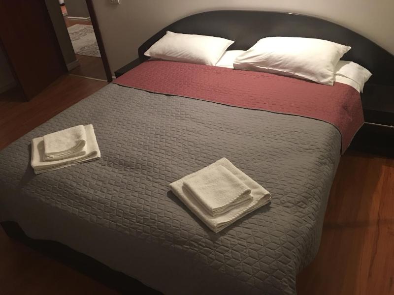 Deluxe Apartment image 2