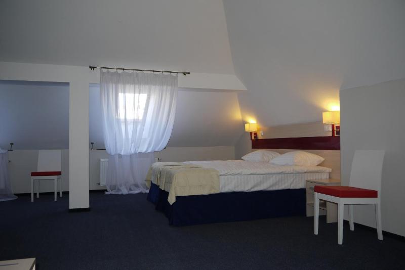 Superior Suite image 3