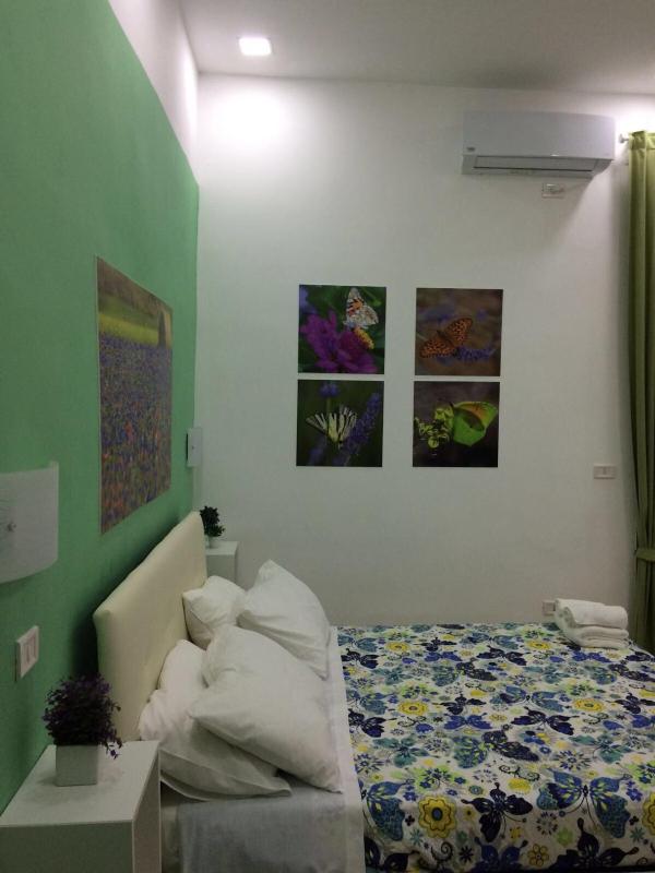 Standard Double Room image 2