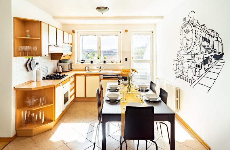 4BR 3BATH BALCONY central Harry Potter penthouse - image 10