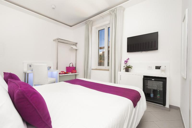 Hotel Tasso Suites & Spa - image 42