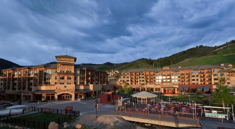 Sundial Lodge by All Seasons Resort Lodging - image 2