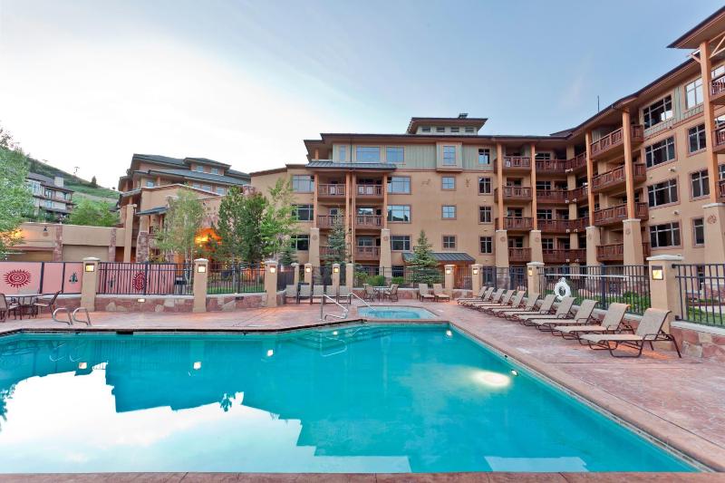 Sundial Lodge by All Seasons Resort Lodging - image 50
