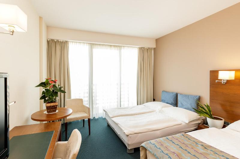Family Room with Aquapark Included image 4